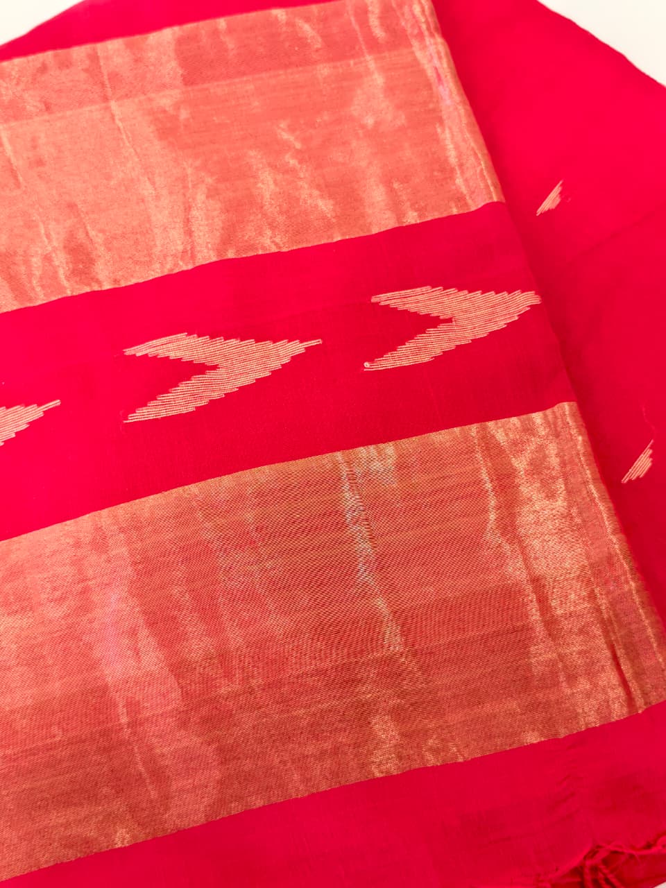 Tomato Red Soft Jamdani Cotton Saree with Tissue Border