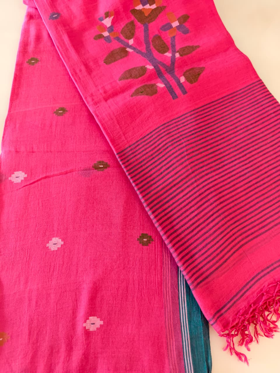 Vibrant Fuchsia Muslin Cotton Handloom Jamdani Saree