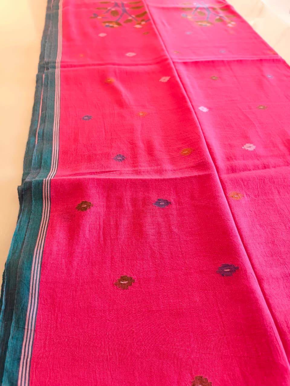 Vibrant Fuchsia Muslin Cotton Handloom Jamdani Saree