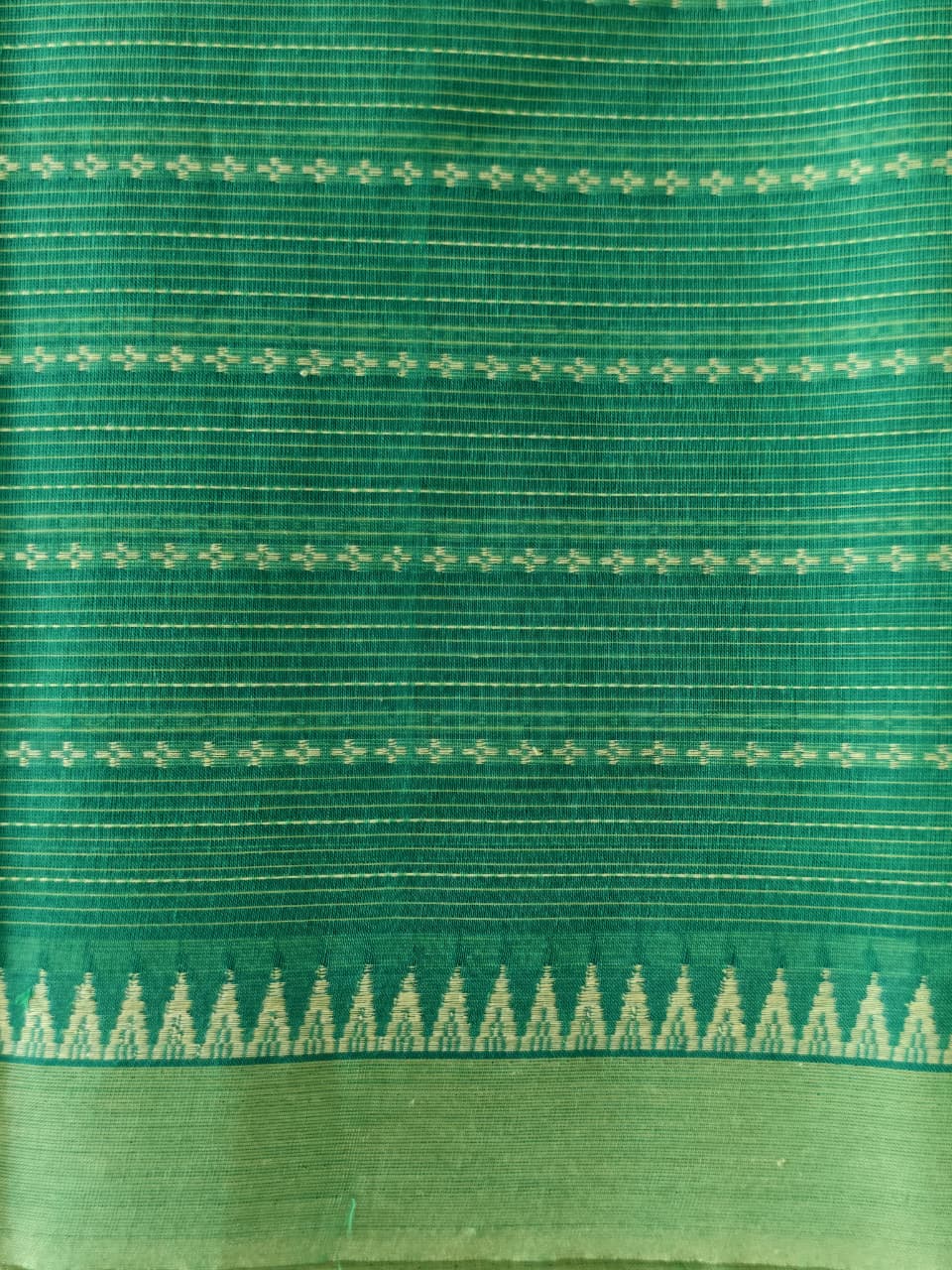 Emerald Green Pure Cotton woven Saree with Contrast Blouse