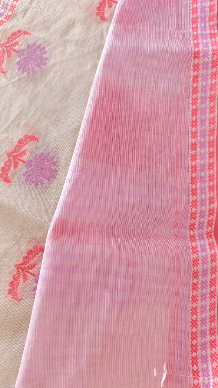 Lavender Pure Cotton Saree with woven Floral Motifs & Contrast Border