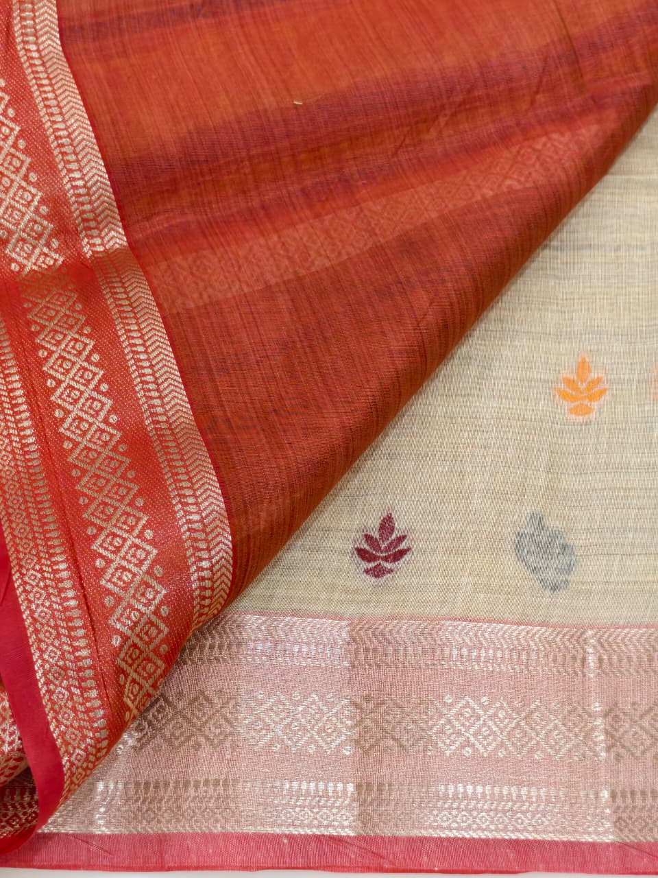 Ivory Cotton Saree – Traditional Woven Saree