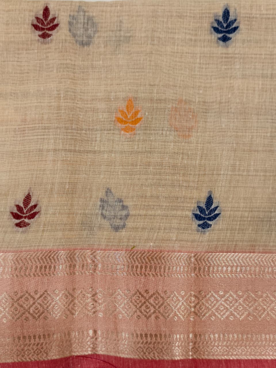 Ivory Cotton Saree – Traditional Woven Saree
